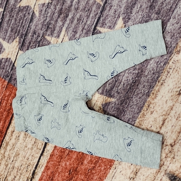 H&M boys dinosaur outfit - Picture 8 of 8